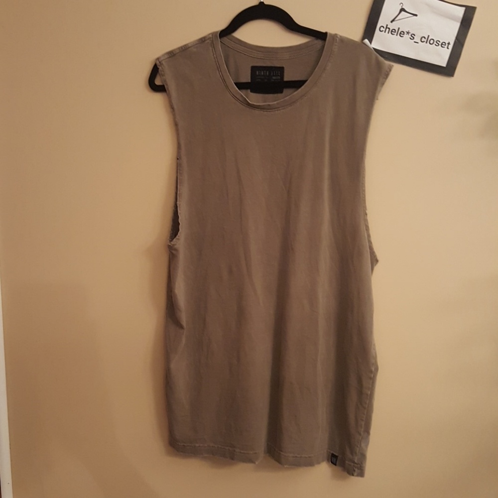 🌹4 for $20 Ninth Hall distressed tank xlarge